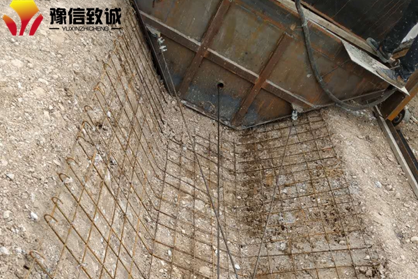 梯形渠帶鋼筋